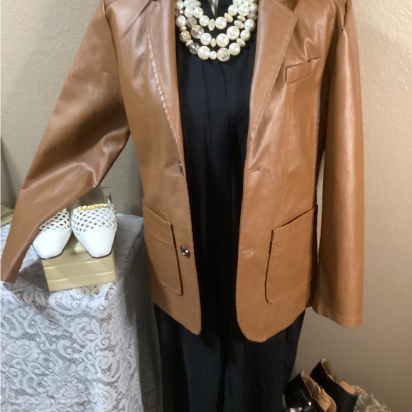 Women's or Man Brown Jacket - Picture 5 of 10